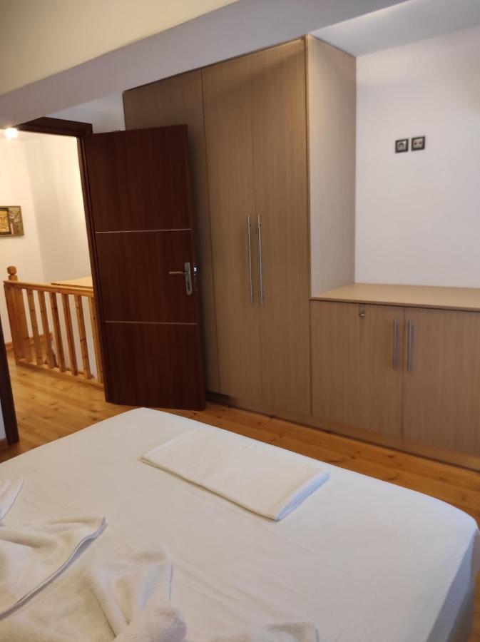 Astradeni Luxury Apartments Kratir Paloi ภายนอก รูปภาพ